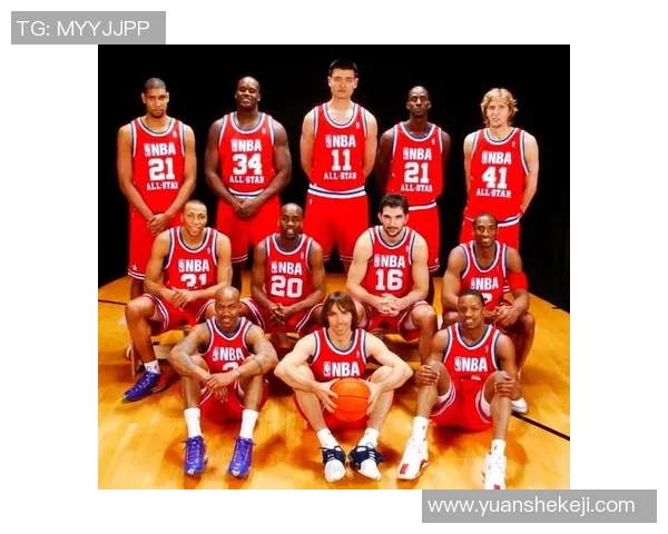 罗伊与姚明的传奇对决：NBA赛场上的友谊与竞争交织的故事