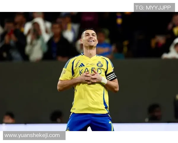 足球明星C罗近期获奖情况揭秘及其对职业生涯的影响分析