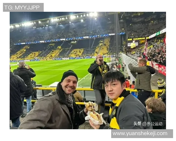 足球明星与球迷的深厚情谊为何如此坚定与热烈探讨背后的原因与故事 足球明星与球迷的深厚情谊为何如此坚定与热烈探讨背后的原因与故事